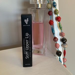 New Younique Stiff Upper Lip -lip stain